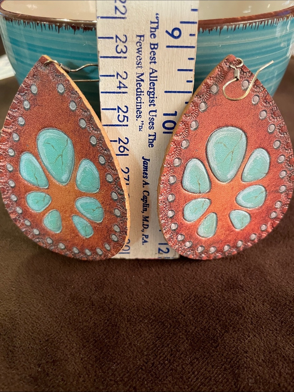 Leather Painted Turquoise
Blossom Earrings - Picture 4 of 5